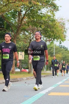 Runner Photo 5671289