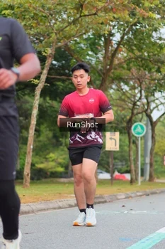 Runner Photo 5671314