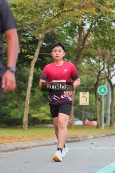 Runner Photo 5671317