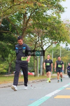 Runner Photo 5671346