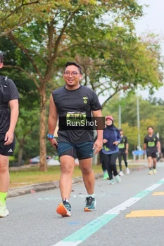 Runner Photo 5671380