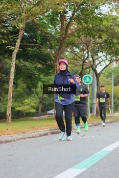 Runner Photo 5671382