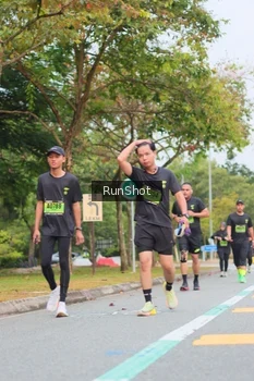 Runner Photo 5671424