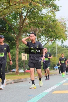Runner Photo 5671441
