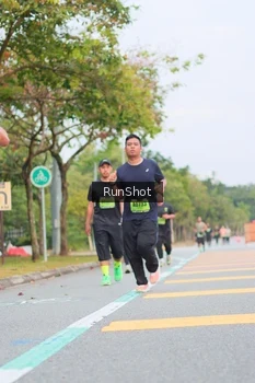 Runner Photo 5671467