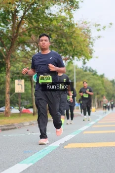Runner Photo 5671498