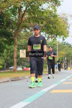 Runner Photo 5671515