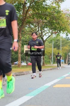 Runner Photo 5671520
