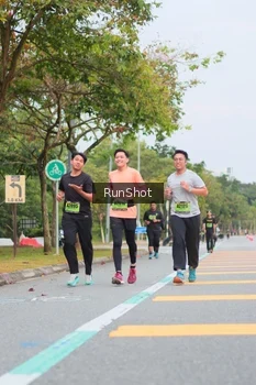 Runner Photo 5671556