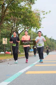 Runner Photo 5671564