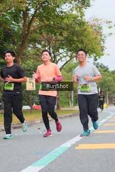 Runner Photo 5671590
