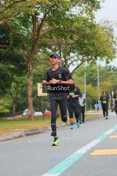 Runner Photo 5671599