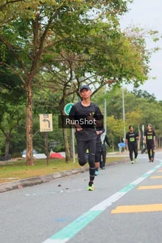 Runner Photo 5671600