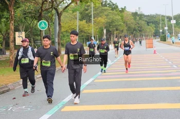 Runner Photo 5672246