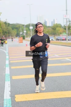 Runner Photo 5672296