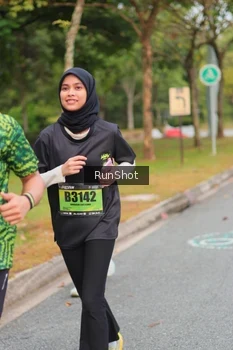 Runner Photo 5672375