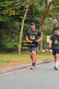 Runner Photo 5672495