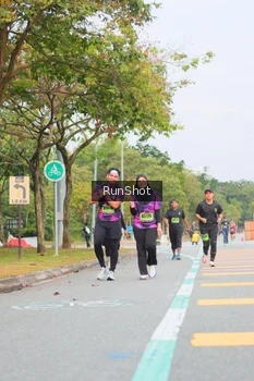 Runner Photo 5672540