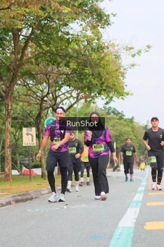 Runner Photo 5672565