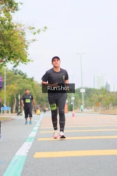 Runner Photo 5672572