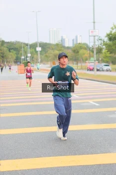 Runner Photo 5672616
