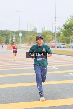 Runner Photo 5672625