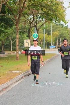 Runner Photo 5672692
