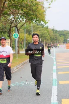 Runner Photo 5672696