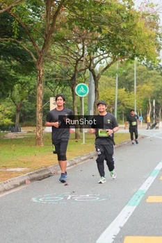 Runner Photo 5672704