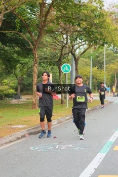 Runner Photo 5672705