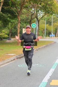 Runner Photo 5672743