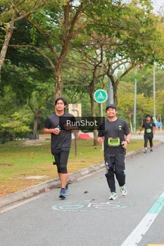 Runner Photo 5672745