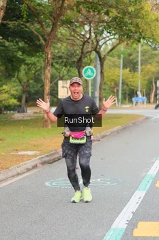 Runner Photo 5672760