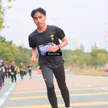 Runner Photo 5672871