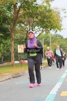Runner Photo 5672895
