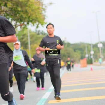 Runner Photo 5672945