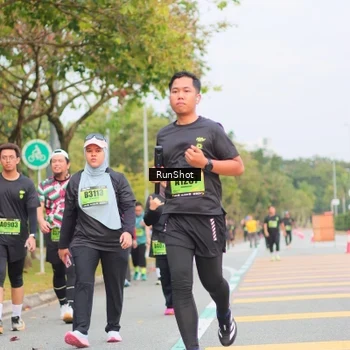 Runner Photo 5672948