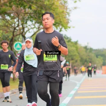 Runner Photo 5672961