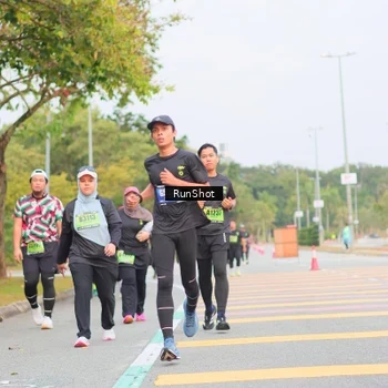Runner Photo 5672962