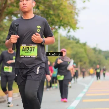 Runner Photo 5672979