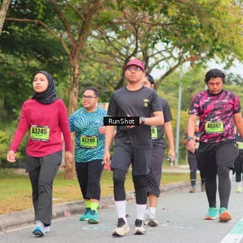 Runner Photo 5673032