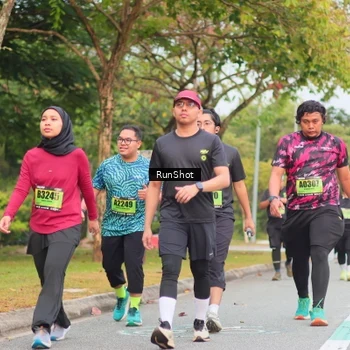 Runner Photo 5673033