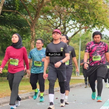 Runner Photo 5673041