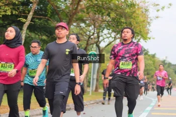 Runner Photo 5673062