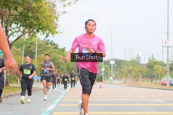 Runner Photo 5673089
