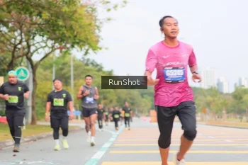 Runner Photo 5673096