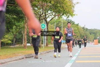 Runner Photo 5673102
