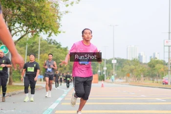 Runner Photo 5673103
