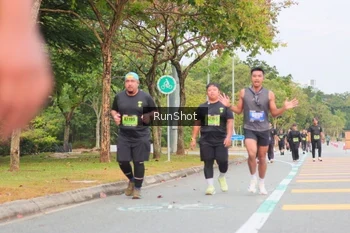 Runner Photo 5673104