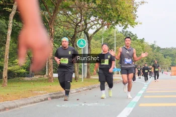 Runner Photo 5673105